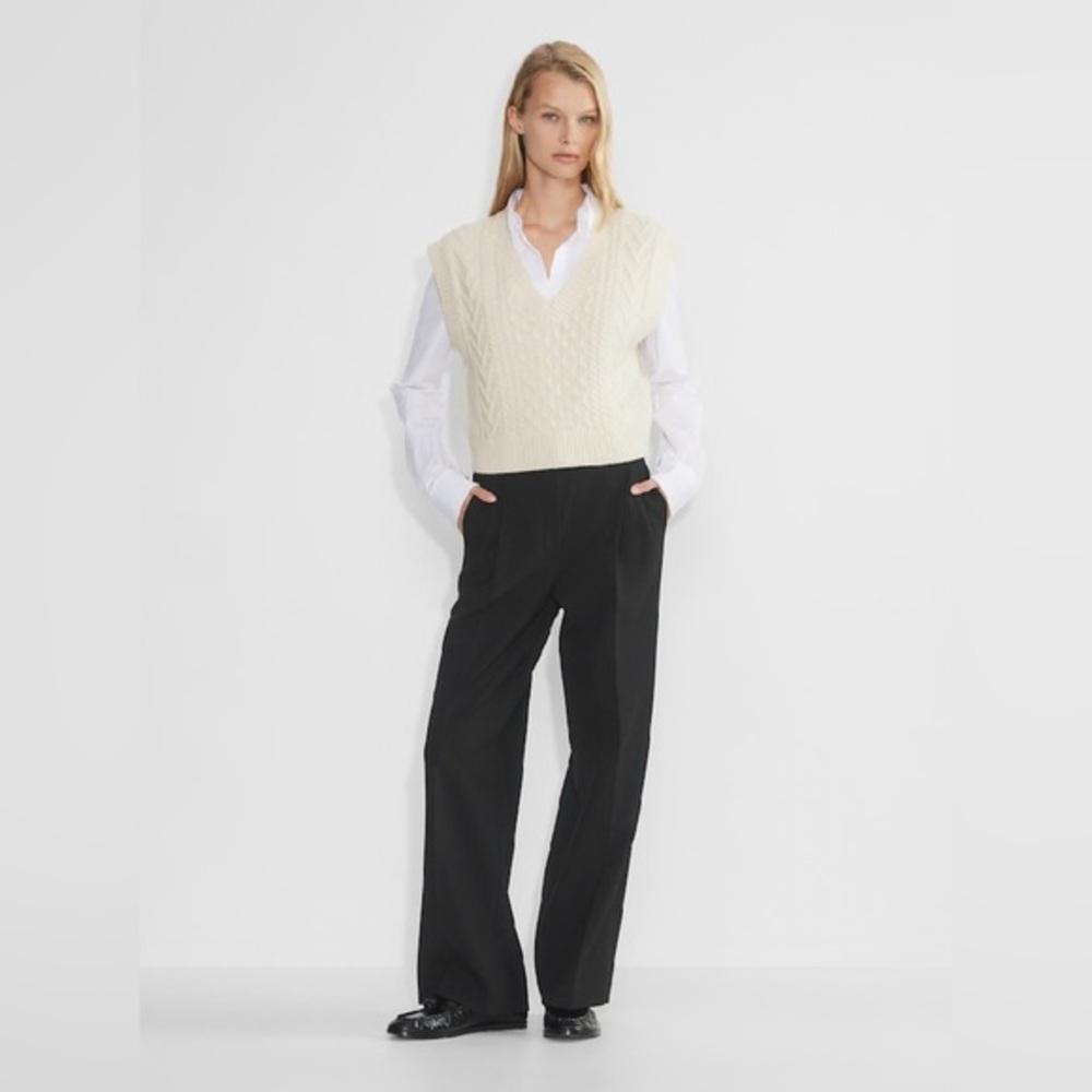 New Aritzia Babaton Emporia Merino Wool Sweater Vest size XL